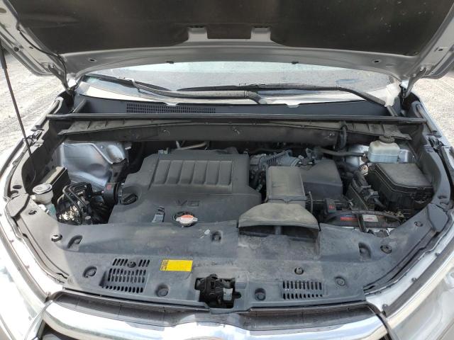 Photo 12 from auction – 2016 TOYOTA HIGHLANDER with VIN 5TDDKRFHXGS324349