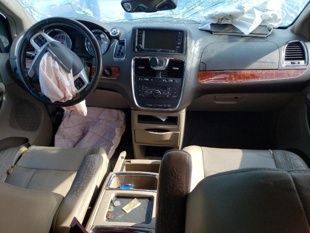 Photo 8 from auction – 2016 CHRYSLER TOWN & COU with VIN 2C4RC1BG9GR245880