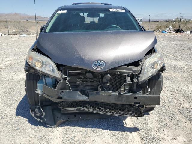 Photo 12 from auction – 2012 TOYOTA SIENNA XLE with VIN 5TDYK3DC6CS272363