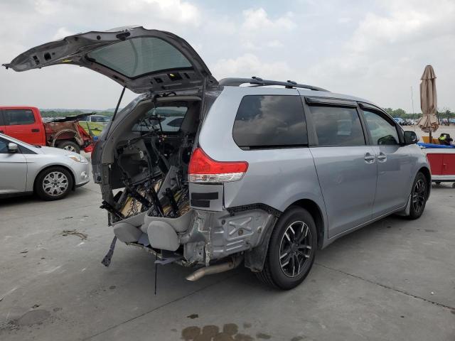 Photo 3 from auction – 2012 TOYOTA SIENNA LE with VIN 5TDKK3DC3CS192671