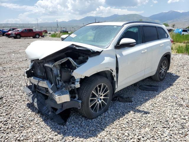TOYOTA HIGHLANDER 2017 with VIN 5TDJZRFH4HS513479 - Photo from auction