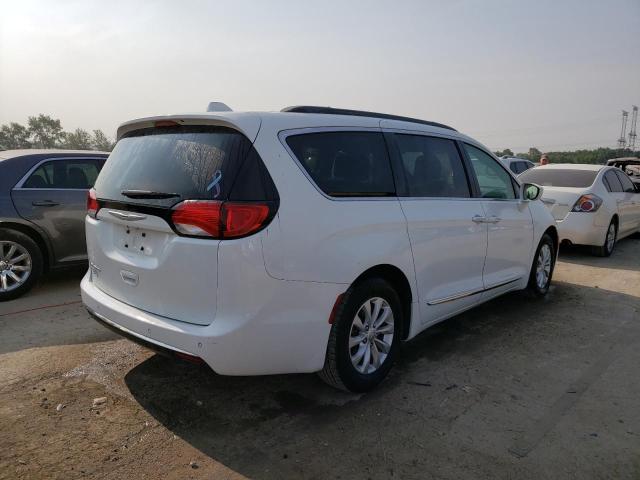 Photo 3 from auction – 2017 CHRYSLER PACIFICA T with VIN 2C4RC1BG0HR794238