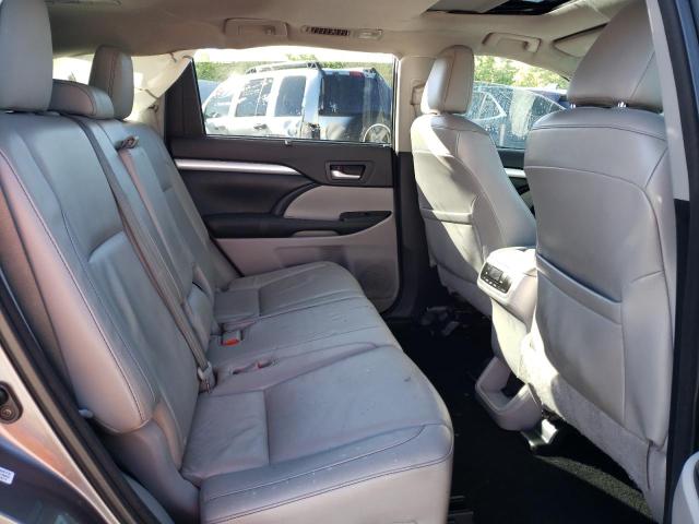 Photo 11 from auction – 2015 TOYOTA HIGHLANDER with VIN 5TDJKRFH6FS119550