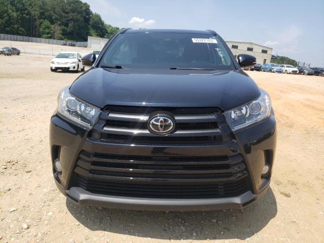 Photo 5 from auction – 2018 TOYOTA HIGHLANDER with VIN 5TDKZRFHXJS534914