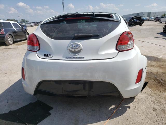 Photo 6 from auction – 2017 HYUNDAI VELOSTER with VIN KMHTC6AD7HU320375