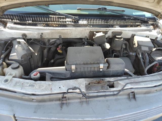 Photo 11 from auction – 2000 CHEVROLET ASTRO with VIN 1GCDM19W8YB120471