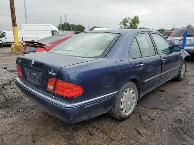 Photo 3 from auction – 1998 MERCEDES-BENZ E 320 with VIN WDBJF65F5WA520103