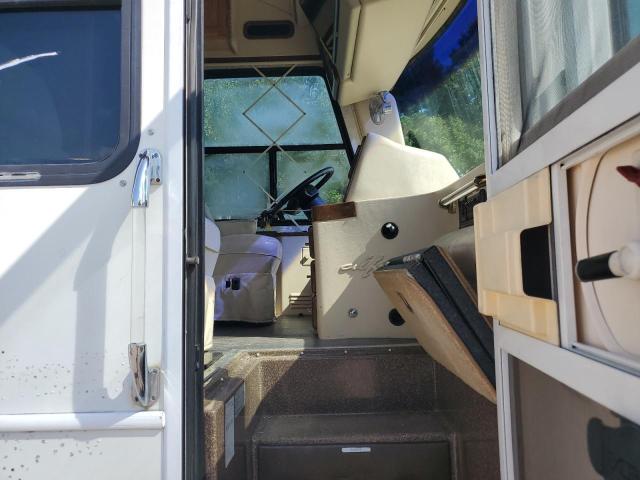 Photo 5 from auction – 2005 FREIGHTLINER CHASSIS with VIN 4UZAAHDC45CU87807