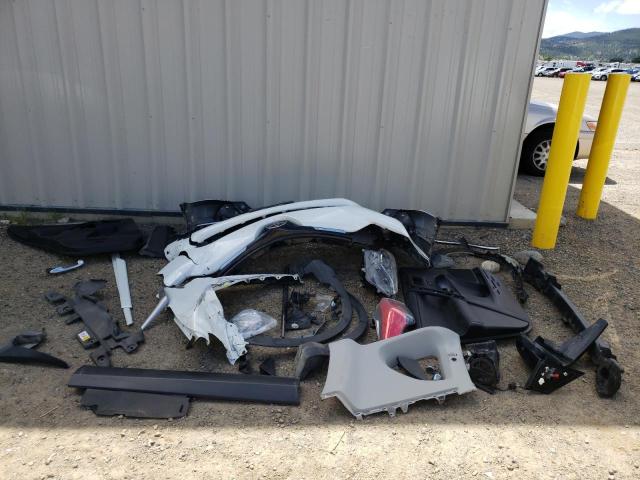 Photo 13 from auction – 2017 TOYOTA RAV4 LIMIT with VIN JTMDFREV7HJ701102