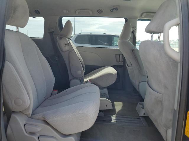 Photo 11 from auction – 2011 TOYOTA SIENNA LE with VIN 5TDKK3DC3BS155988