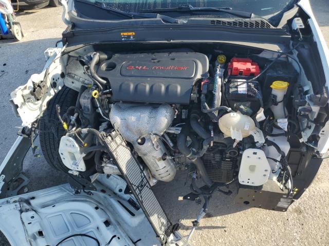 Photo 11 from auction – 2018 JEEP RENEGADE L with VIN ZACCJADBXJPH09669