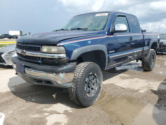 CHEVROLET SILVERADO 2002 with VIN 2GCEK19T021121136 - Photo from auction