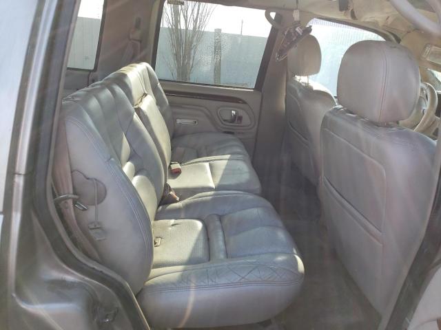 Photo 11 from auction – 2000 CADILLAC ESCALADE with VIN 1GYEK13RXYR109146