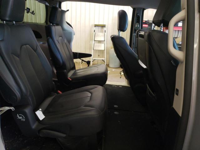Photo 11 from auction – 2017 CHRYSLER PACIFICA T with VIN 2C4RC1EG4HR518690