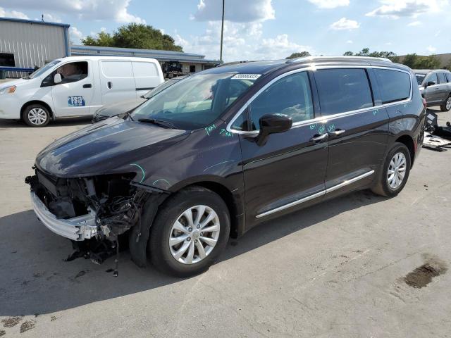 CHRYSLER PACIFICA T 2018 with VIN 2C4RC1BG0JR129085 - Photo from auction