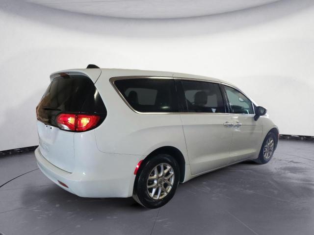 Photo 3 from auction – 2023 CHRYSLER VOYAGER LX with VIN 2C4RC1CG8PR519665