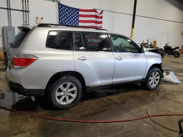 Photo 3 from auction – 2011 TOYOTA HIGHLANDER with VIN 5TDBK3EHXBS069412