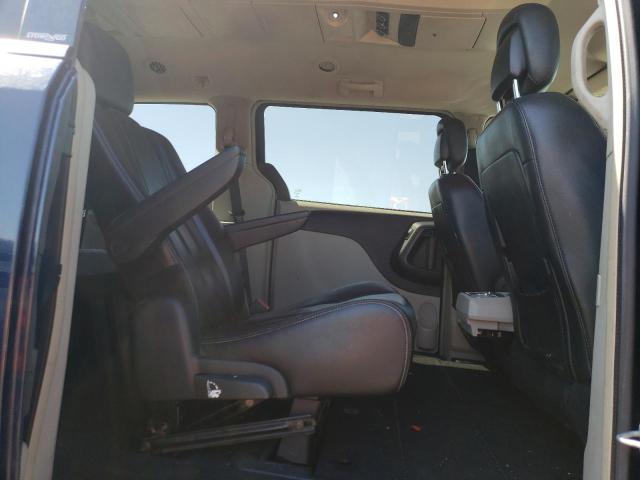 Photo 11 from auction – 2013 CHRYSLER TOWN & COU with VIN 2C4RC1BGXDR755120