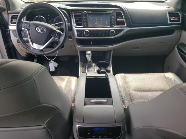 Photo 8 from auction – 2017 TOYOTA HIGHLANDER with VIN 5TDDZRFH6HS372637