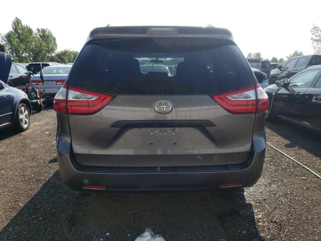 Снимка 6 от търг – 2017 TOYOTA SIENNA с VIN 5TDZZ3DC6HS807005