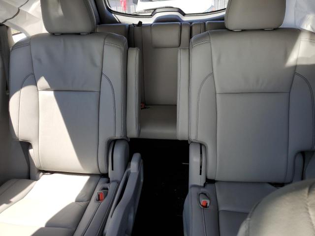 Photo 10 from auction – 2019 TOYOTA HIGHLANDER with VIN 5TDJZRFH5KS596136