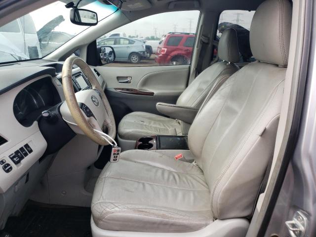 Photo 7 from auction – 2013 TOYOTA SIENNA XLE with VIN 5TDYK3DC4DS328897