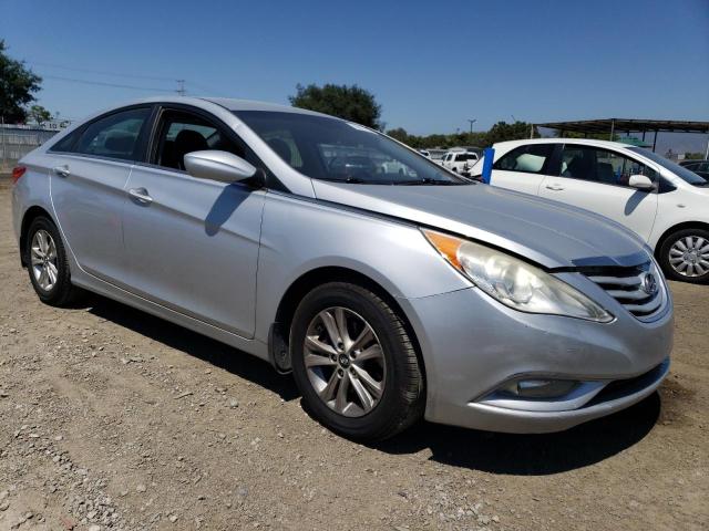 Photo 4 from auction – 2013 HYUNDAI SONATA GLS with VIN 5NPEB4AC4DH728526