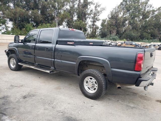 Photo 2 from auction – 2004 CHEVROLET SILVERADO with VIN 1GCHC23U74F233347