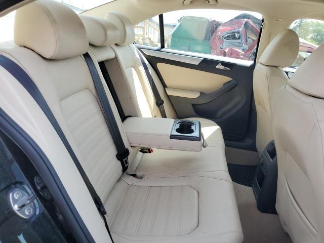 Photo 10 from auction – 2011 VOLKSWAGEN JETTA SEL with VIN 3VWLZ7AJ0BM102415