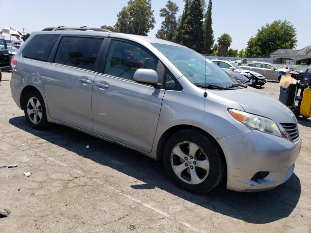 Photo 4 from auction – 2011 TOYOTA SIENNA LE with VIN 5TDKK3DC7BS099926