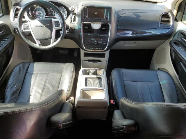 Photo 8 from auction – 2015 CHRYSLER TOWN & COU with VIN 2C4RC1BG0FR739821