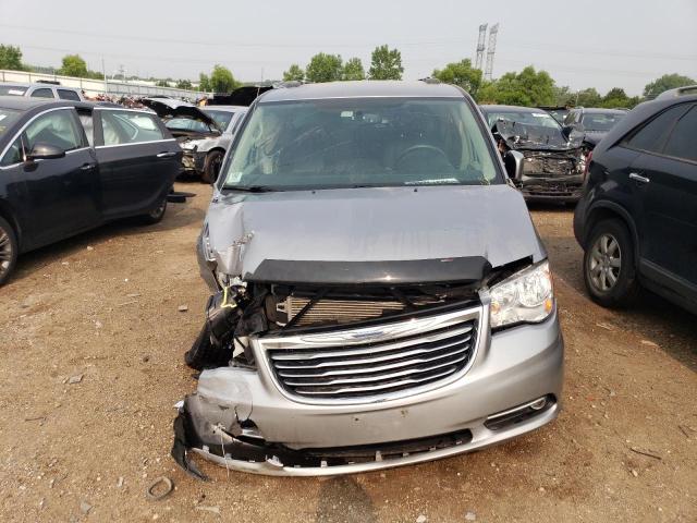 Photo 5 from auction – 2016 CHRYSLER TOWN & COU with VIN 2C4RC1BGXGR305570