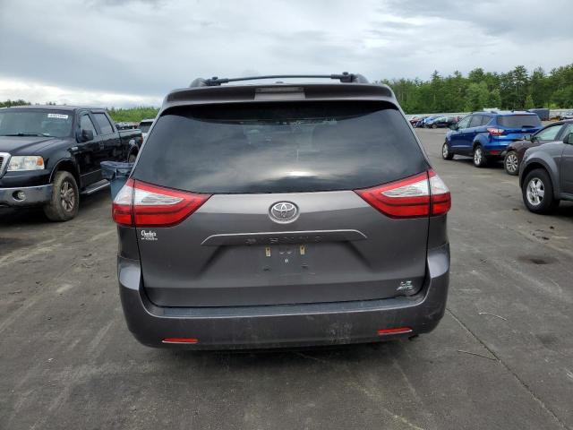 Photo 6 from auction – 2017 TOYOTA SIENNA LE with VIN 5TDJZ3DC8HS187352
