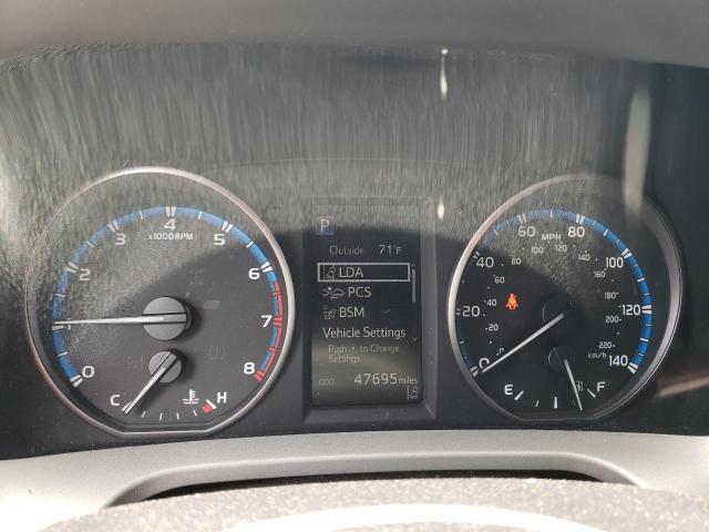 Photo 9 from auction – 2018 TOYOTA RAV4 ADVEN with VIN 2T3RFREV7JW828106