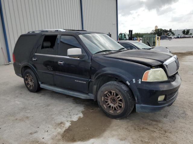 Photo 4 from auction – 2005 LINCOLN NAVIGATOR with VIN 5LMFU27585LJ22700