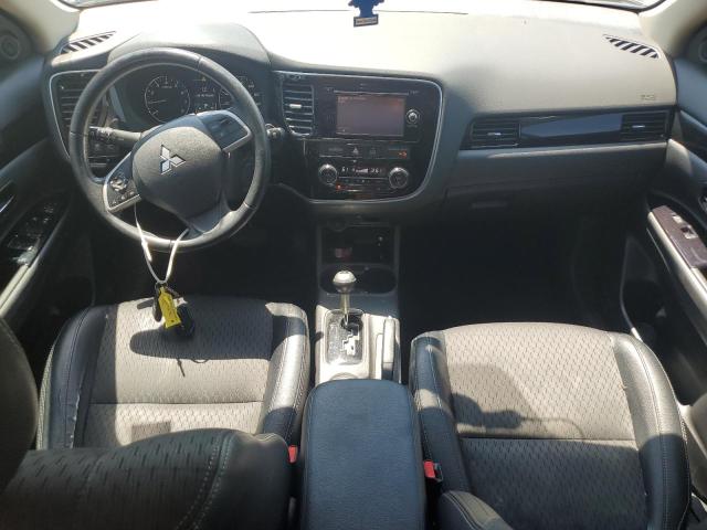 Photo 8 from auction – 2015 MITSUBISHI OUTLANDER with VIN JA4AD3A32FZ013303