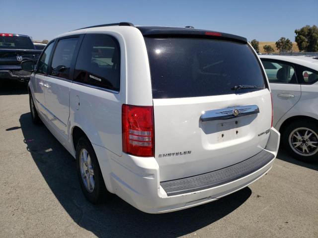 Photo 2 from auction – 2010 CHRYSLER TOWN & COU with VIN 2A4RR5D15AR491549
