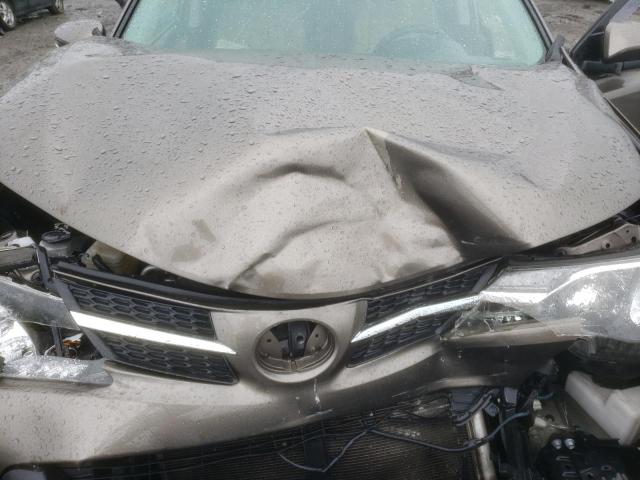 Photo 12 from auction – 2015 TOYOTA RAV4 XLE with VIN JTMRFREV8FD155606