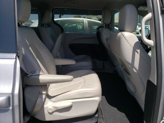 Photo 10 from auction – 2018 CHRYSLER PACIFICA H with VIN 2C4RC1L75JR111955