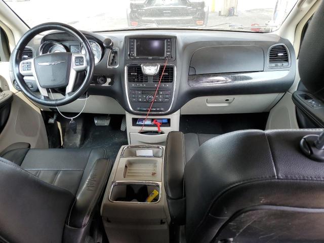 Photo 8 from auction – 2016 CHRYSLER TOWN & COU with VIN 2C4RC1BG6GR200847
