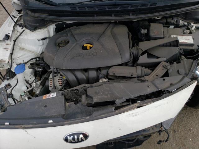 Photo 11 from auction – 2017 KIA FORTE LX with VIN KNAFK5A81H5684879