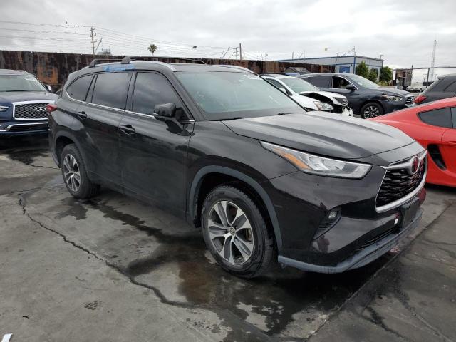 Photo 4 from auction – 2020 TOYOTA HIGHLANDER with VIN 5TDHZRAH6LS000684