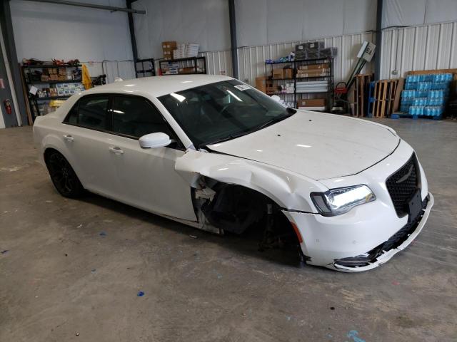 Photo 4 from auction – 2017 CHRYSLER 300 S with VIN 2C3CCABGXHH538611