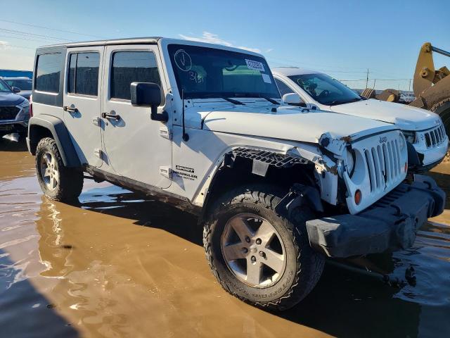 Photo 4 from auction – 2013 JEEP WRANGLER U with VIN 1C4BJWDG5DL706935