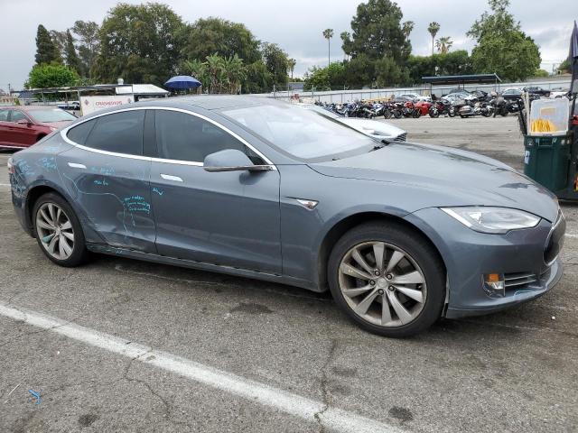Photo 4 from auction – 2014 TESLA MODEL S with VIN 5YJSA1S14EFP33176