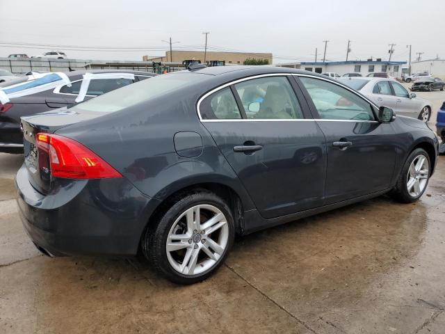 Photo 3 from auction – 2015 VOLVO S60 PLATIN with VIN YV140MFM3F2334579