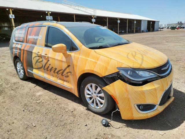 Photo 4 from auction – 2017 CHRYSLER PACIFICA T with VIN 2C4RC1BGXHR503812