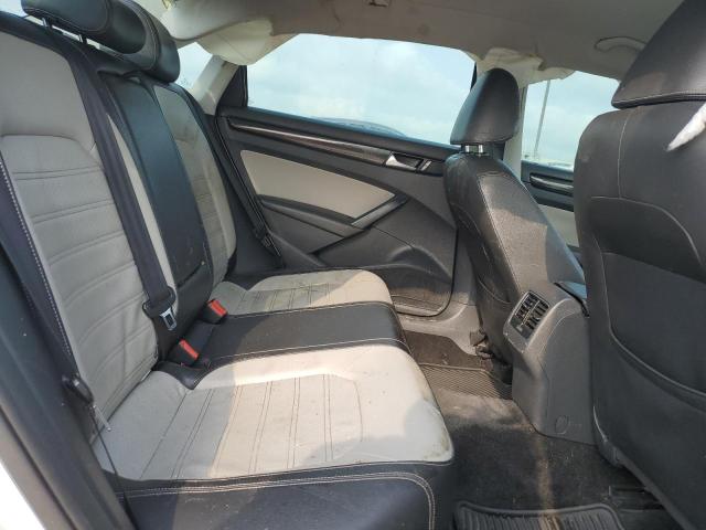Photo 10 from auction – 2015 VOLKSWAGEN PASSAT SE with VIN 1VWBS7A31FC027863