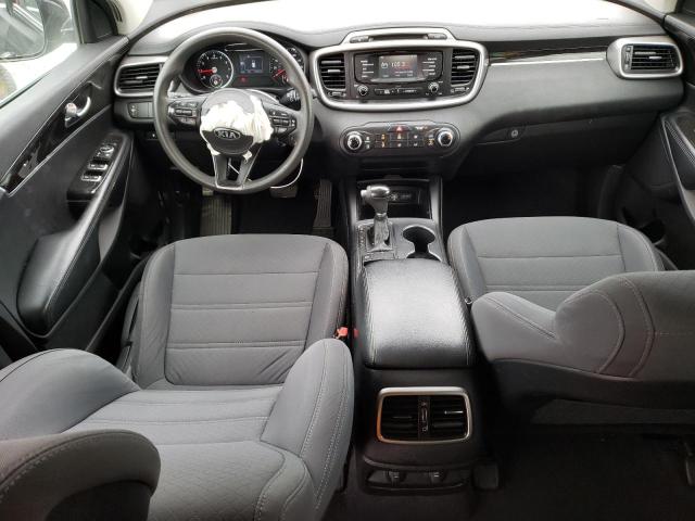 Photo 8 from auction – 2016 KIA SORENTO LX with VIN 5XYPG4A34GG021688