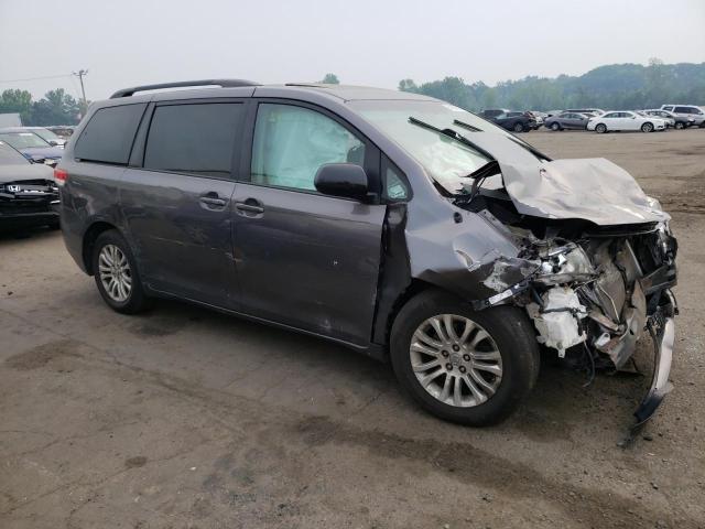 Photo 4 from auction – 2012 TOYOTA SIENNA XLE with VIN 5TDYK3DC6CS186583